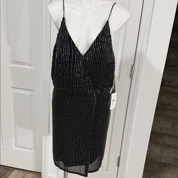 Adrianna Papell Black Dress with Silver Accents .Size 6 NWT - Picture 2 of 10